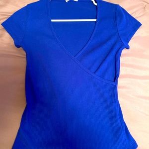 Blue wrapped shirt 💙